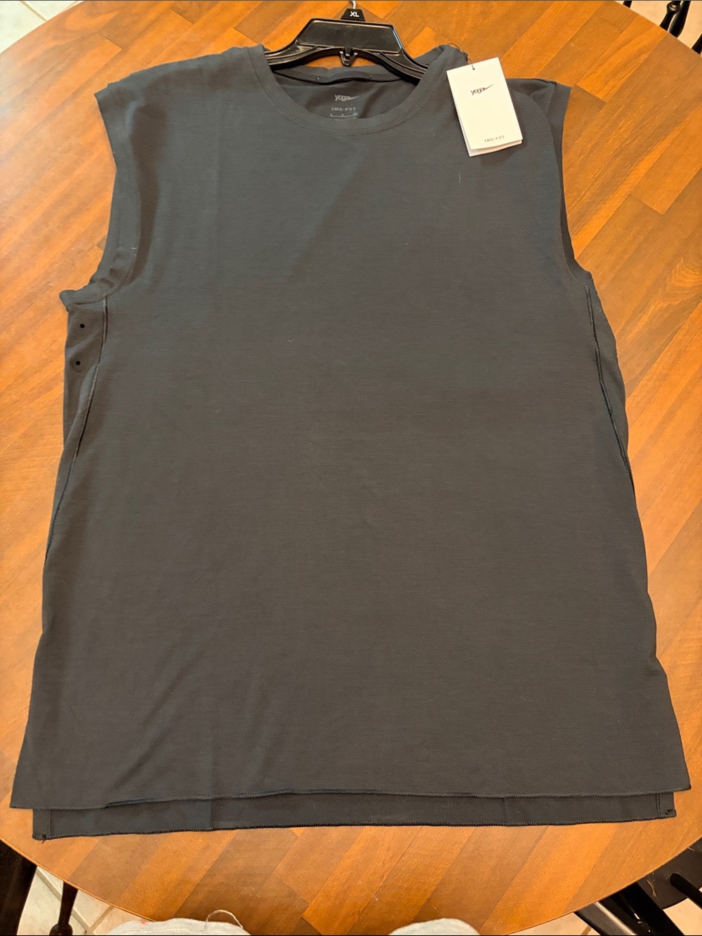 NWT Nike yoga dri fit men’s training top men’s size small